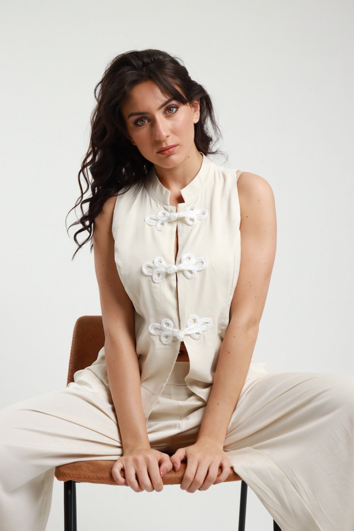 Gilet latte con chiusura alamari Susy Mix V_GI5591L