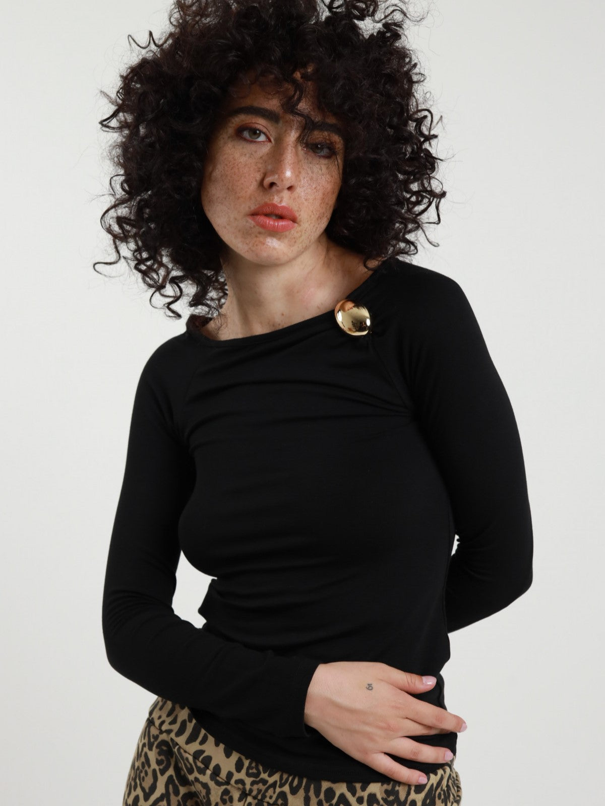 Maglia basic dettaglio oro