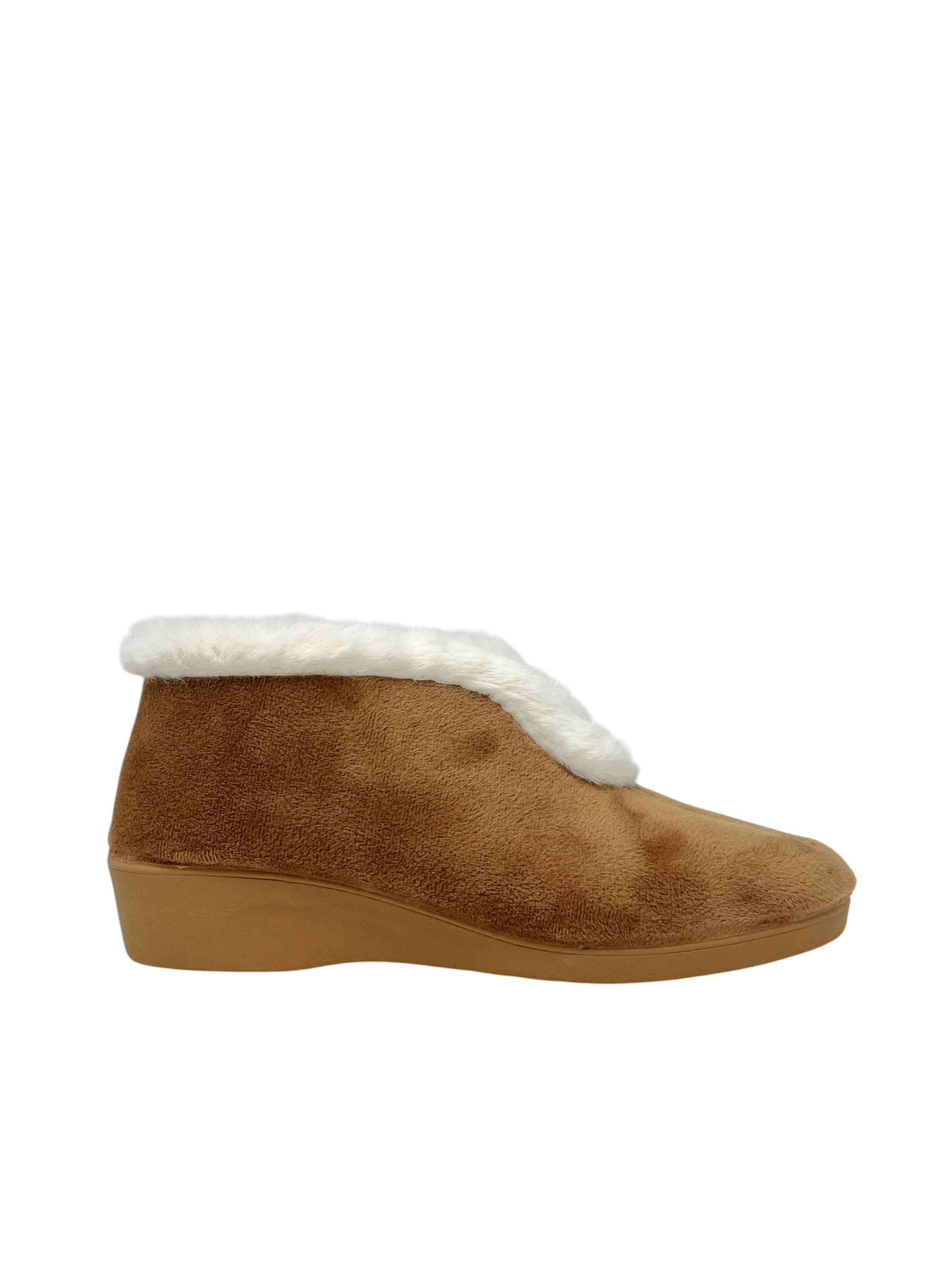 Pantofola con scollo color ocra - 31135