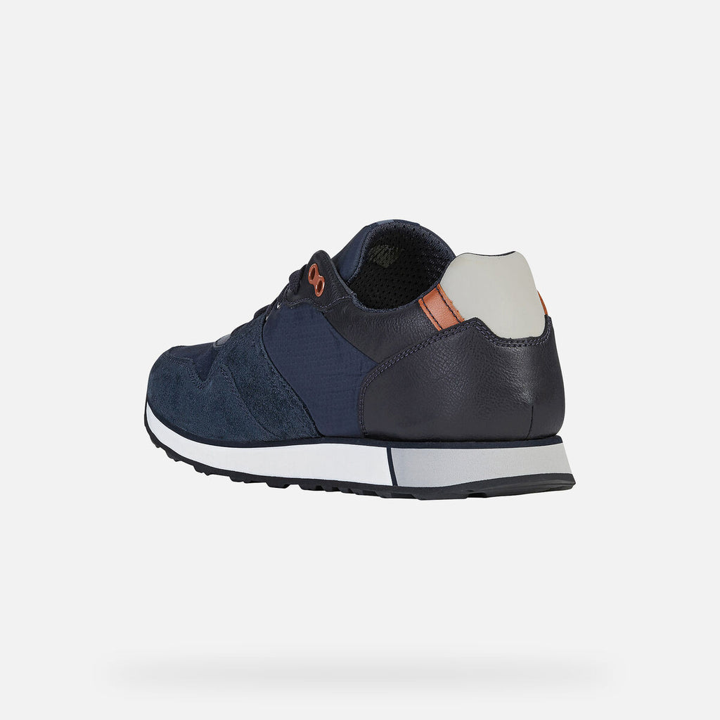 Sneakers in camoscio vittoriale