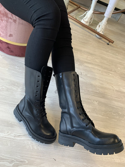 Anfibio maxicarro in pelle nero