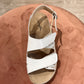 Sandalo comfort predisposto con strappo bianco