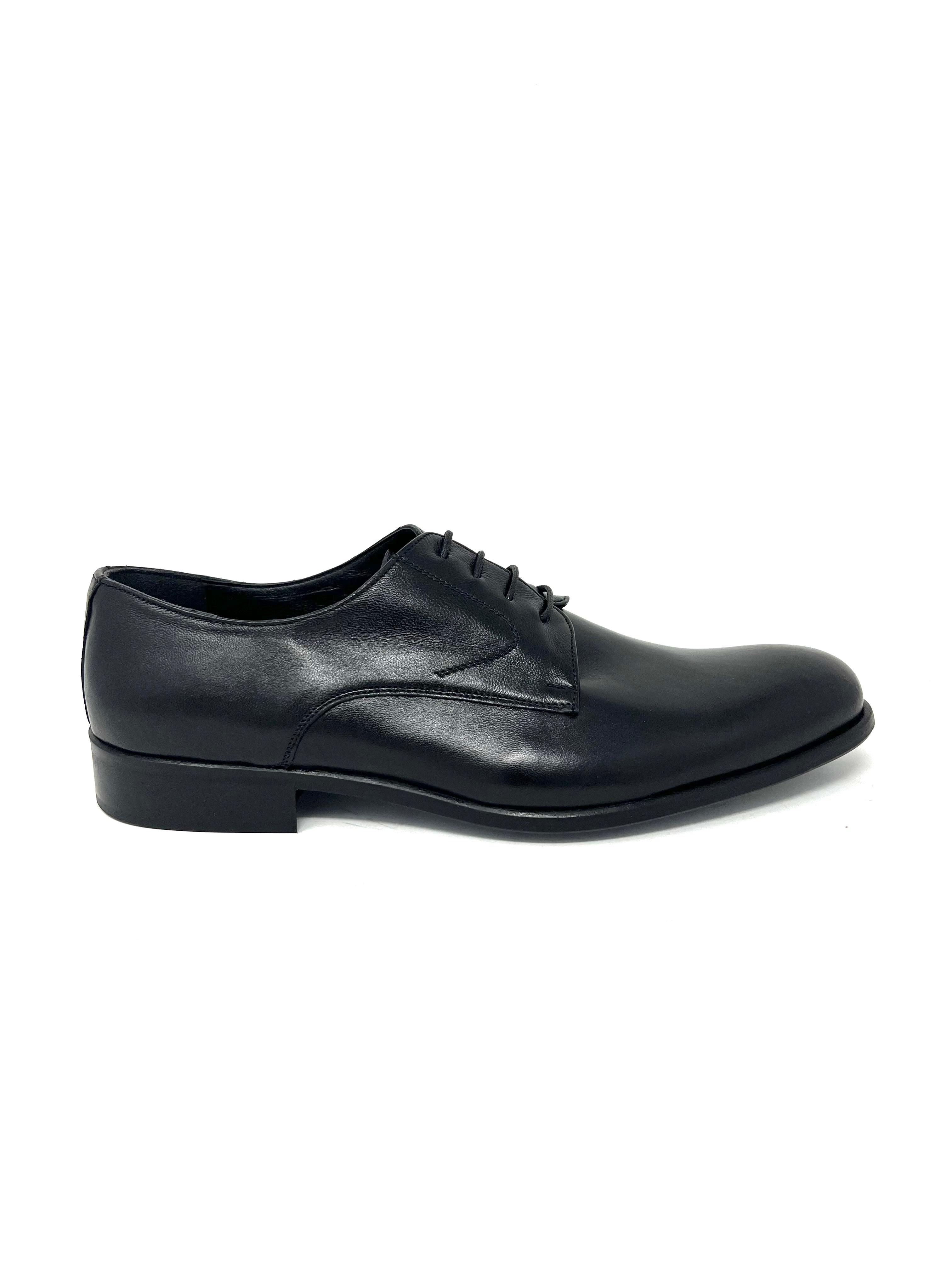 Derby allacciata in pelle nero - U0721D